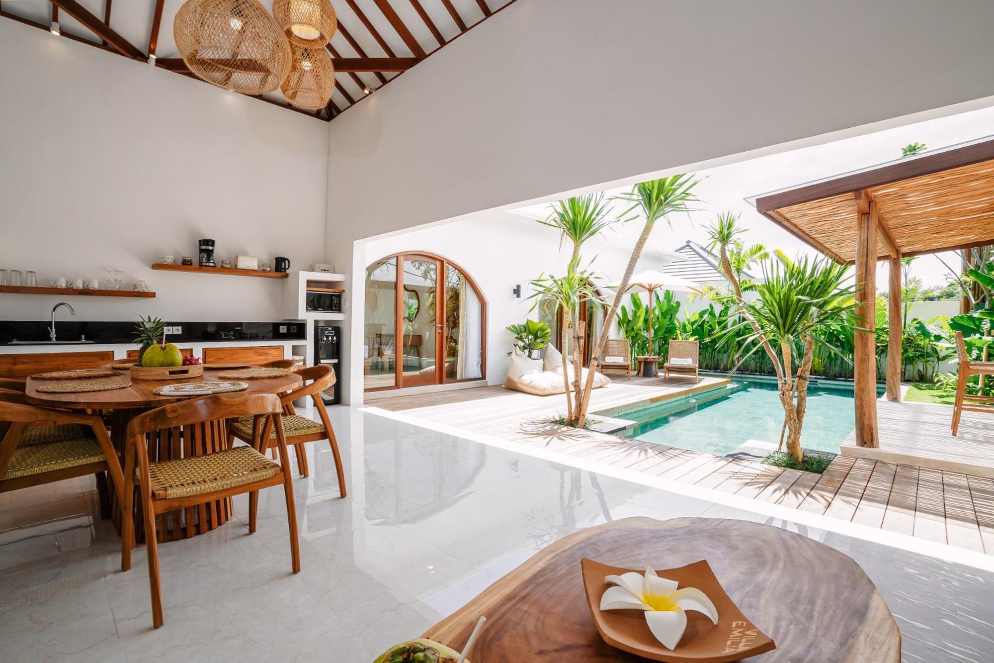 Villa Emilia Танах Лот Экстерьер фото